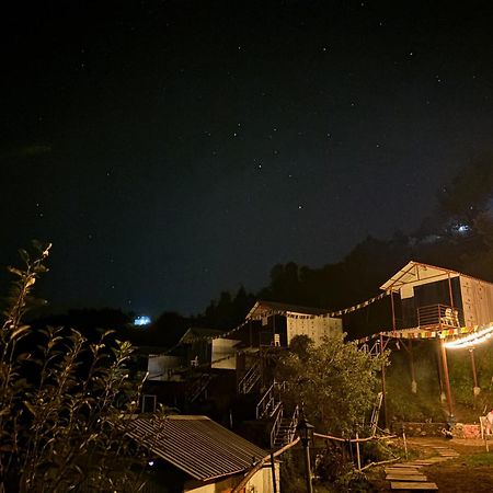 Nivriti Stays Kanatal Zewnętrze zdjęcie
